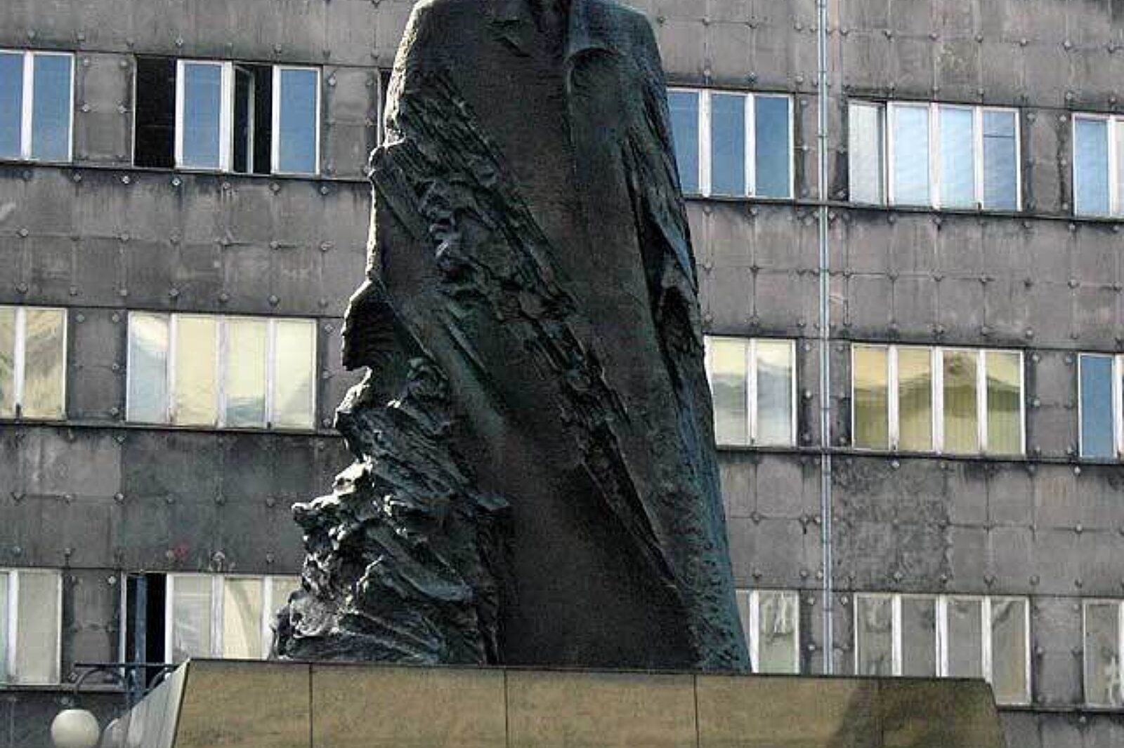 Korfanty pomnik ARC
