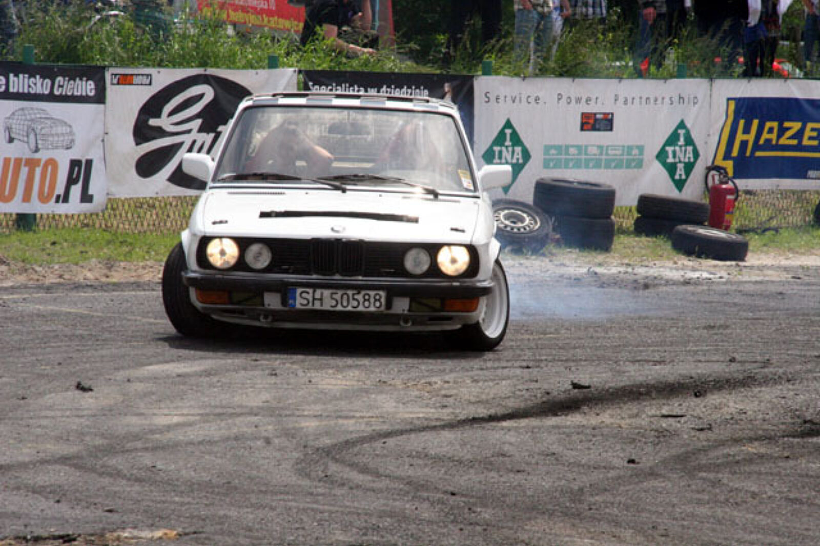 Profi auto spodek BAR 16