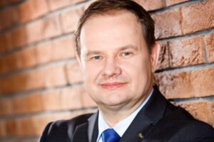 1368178153 1364387605 str