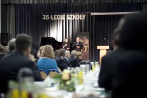 1382610624 bierun 35lat