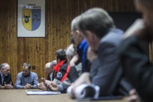 1384514017 tusk akcja