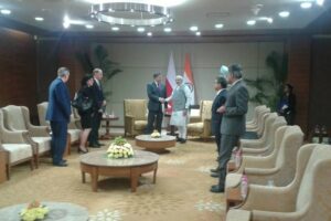 1421042071 indie piechocinski