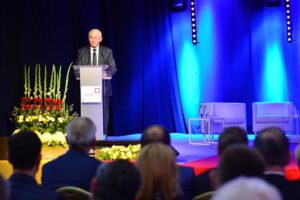 1495620076 tchorzewski bgk me twitter