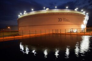 1505572641 ropa naftowa magazyn pern pl