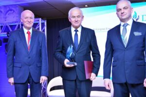 1508401568 tchorzewski dise me twitter