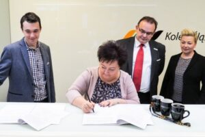 1517394453 leoexpress