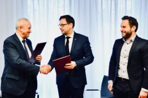 1519737030 tchorzewski orlen lotos pkn orlen twitt