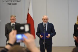 1521121577 dyvq1alwkaeqngj