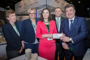 1523963265 belchatow tw malgorzata janowska