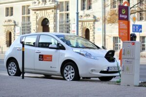 1525076023 nissan elektromobilnosc energa