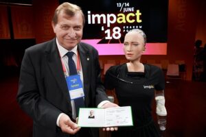 1528963186 prof jerzy lis humanoid sophia witoldwoszczyna ksaf agh