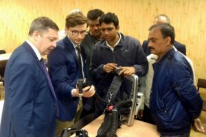 1540806926 faser aparaty hindusi2 crop