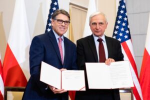 1541821914 naimski perry kprm