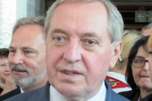 1544285988 13 kowalczyk kaj k4 m