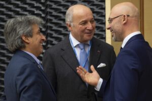 1544456544 45345463205 846a3098e9 k