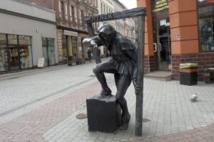 1551956042 rzezbagwarkawtg trz