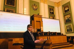 1555323527 konferencja agh facebook com