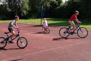 1565011577 rower tauron