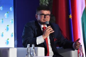 1567571250 a gaweda me