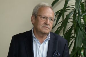 1568703621 januszsteinhoff