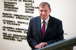 1590407095 profjerzylis agh