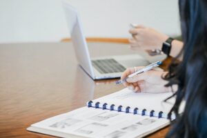 1596008658 pracownikbiuroszkolenia