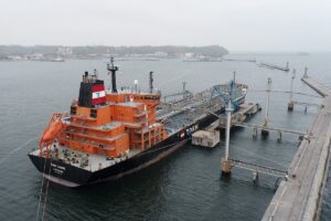 1603728402 tankowiec port gdynia 1