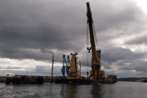 1633415927 image pern