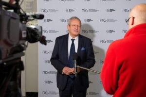 1649167434 steinhoff