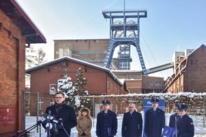 1671467056 wiezniowie pracuja kzm