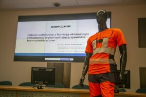 1675246774 kamizelka kghm