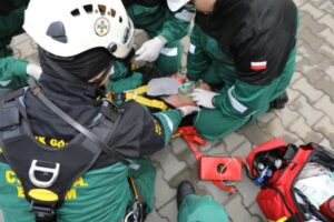 1675935247 ratownicy wypdek csrg