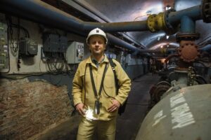 Dariusz Sowik jest nadsztygarem ds. wyciągów szybowych i nadsztygarem wiodącym w pompowni stacjonarnej Makoszowy