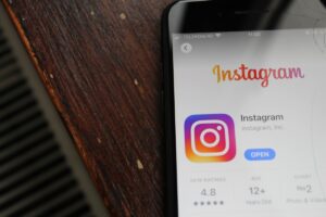 1695809411 instagram followers
