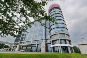 1697021240 tauron siedziba km