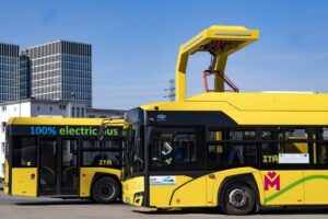 1711613777 autobuselektryczny