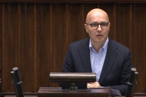 1715254993 gniw g6xqaujzxc