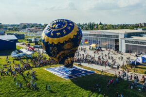 1715342709 tn nocpodskrzydlami