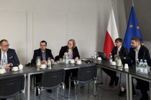 1743095174 bankswiatowy 3