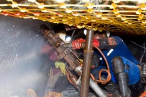 1748251953 underground gold mining