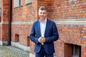 1748606005 mariuszwolosz1200