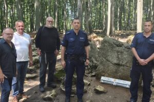 1752731565 bukowagora