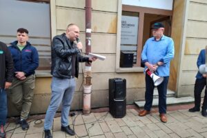 1757586140 whatsappi