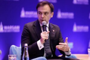 1760520442 domanski1