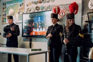 1763563558 orkiestra