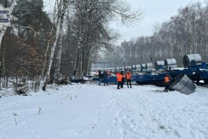 1768386632 615086521 131