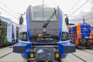 1632837280 intercity