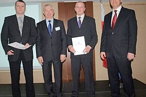 Absolwenci nagroidzeni do netu tal