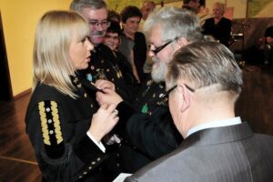 Bienkowska loj zlote serca adam utzig