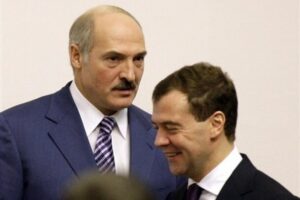 Lukashenko miedwiediew AP PAP